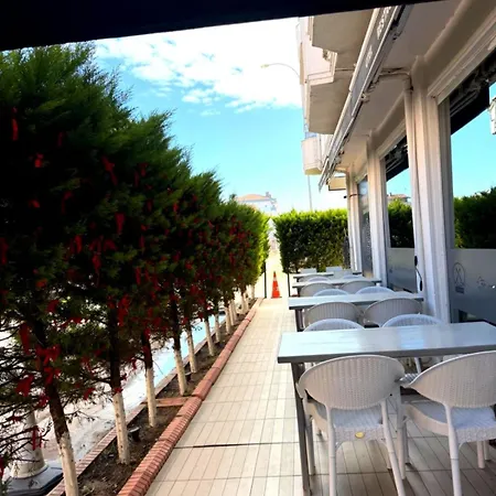 Koc Hotel 3*